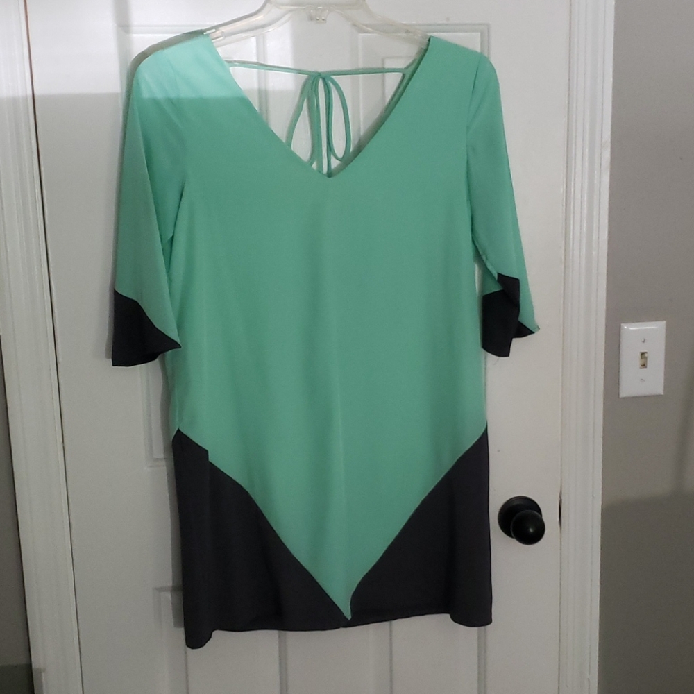 Dress - Picture 3 of 5